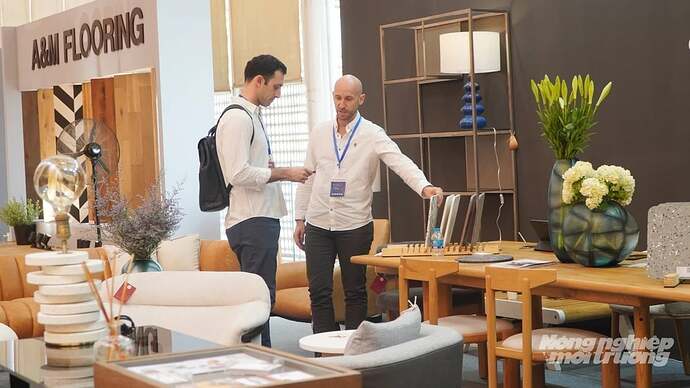 Kim ngạch xuất khẩu đồ gỗ nội thất của Việt Nam vào Hoa Kỳ tiếp tục tăng. Ảnh: Nguyễn Thủy.